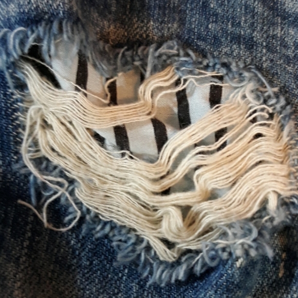 Garage distressed overall shorts - Picture 11 of 16